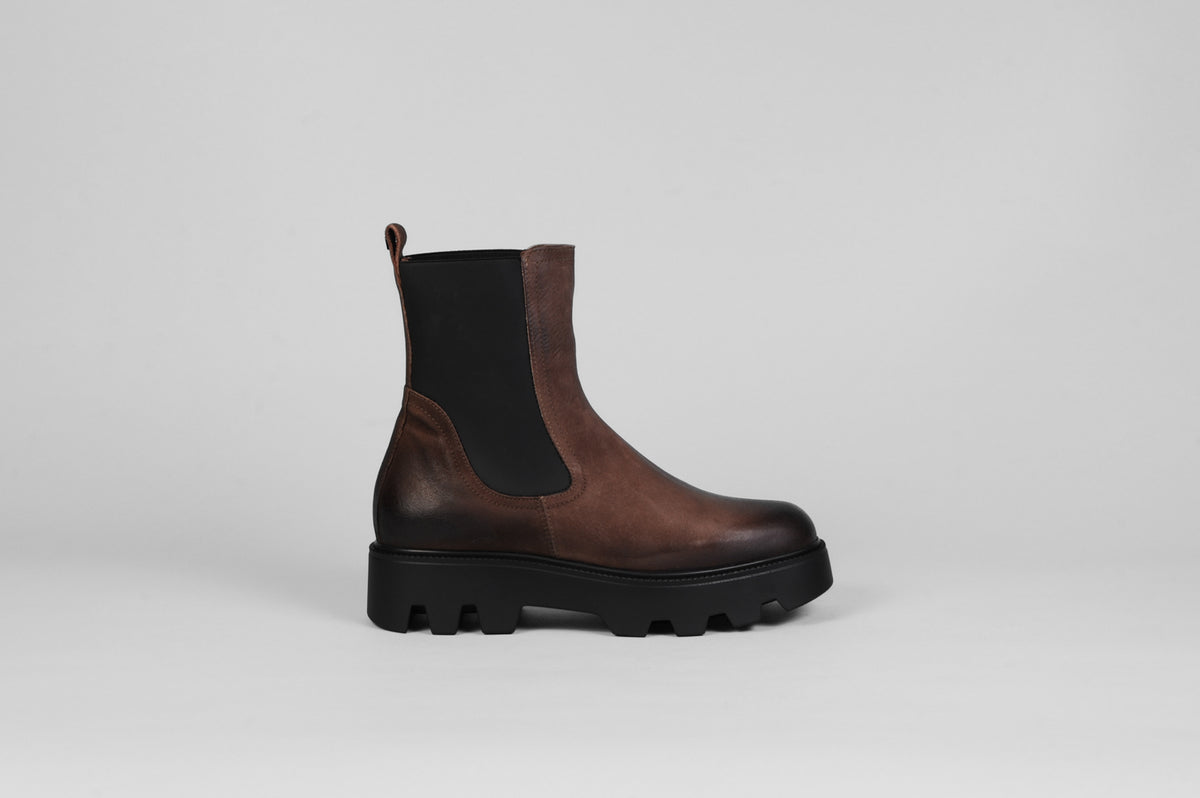 MJUS - Chocolate Chelsea Boot