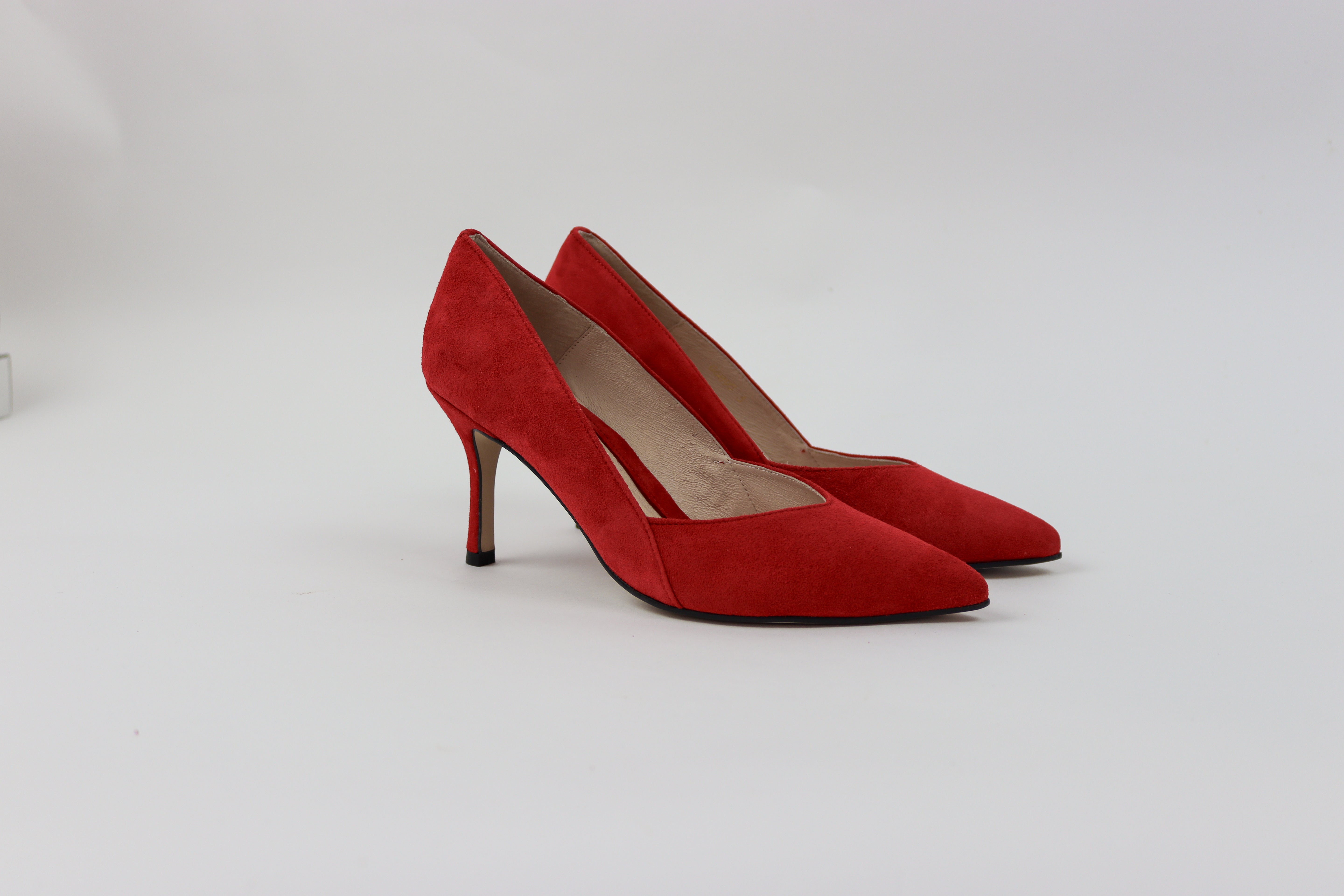 Rachels - Z6895 Red Suede Court Shoe