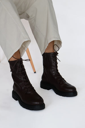 Wonders - A -4313 Brown Doc Boot