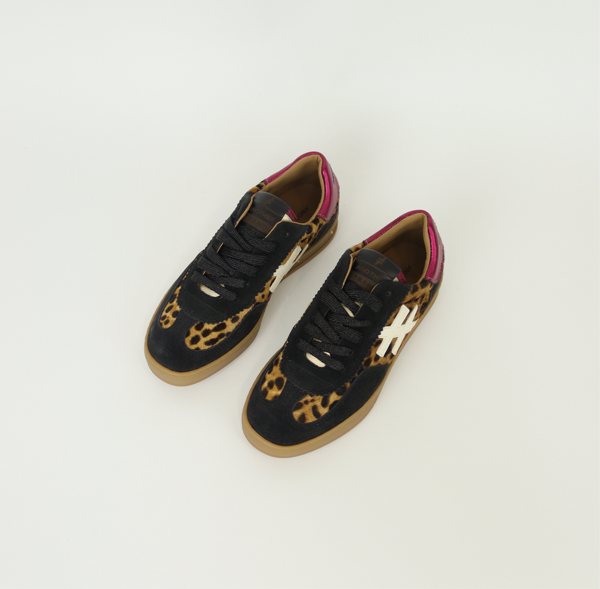 Another Trend - A032 [Leopardo] Black and Leopard Trainer