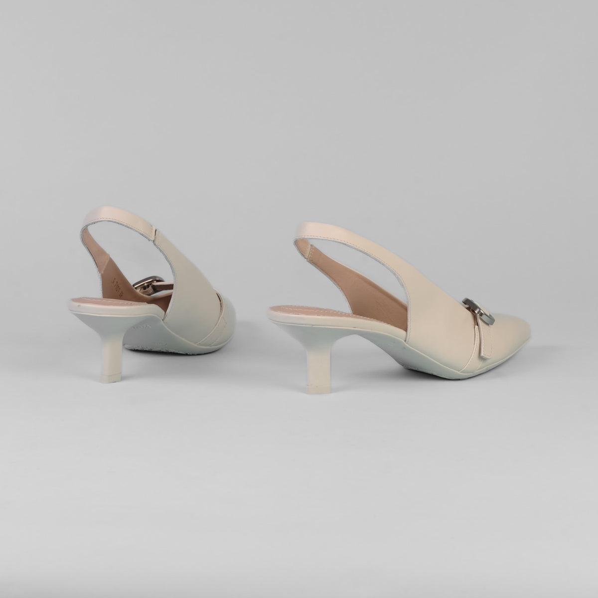 Wonders - G-7101 Ivory Kitten Heel Slingback