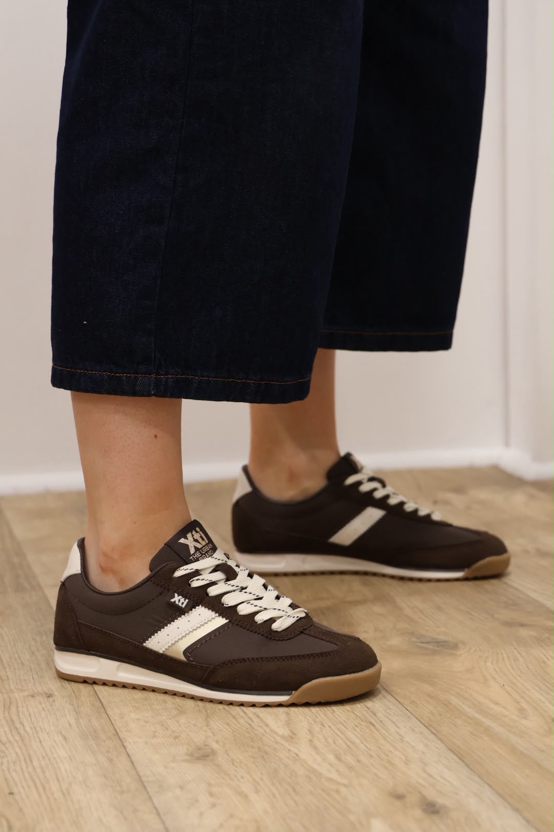 Xti - 146114 Brown Retro Trainer