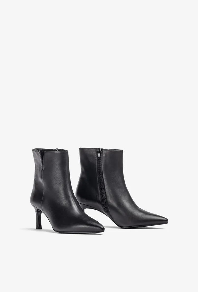 Unisa - Loroya Black Kitten Heel Boot