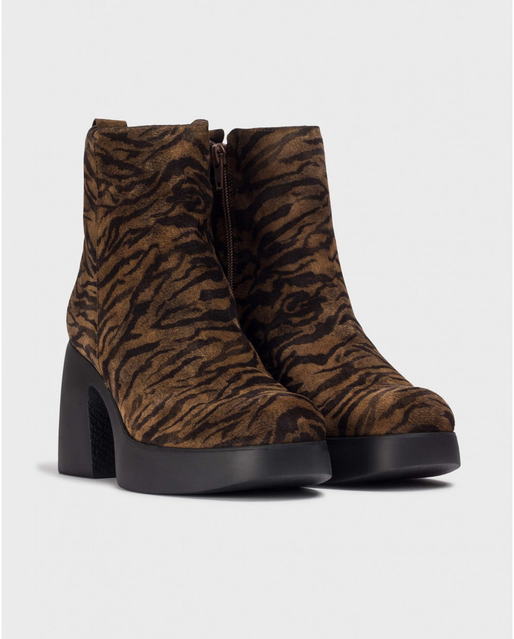 Wonders - H-4981 Leopard Platform Ankle Boot