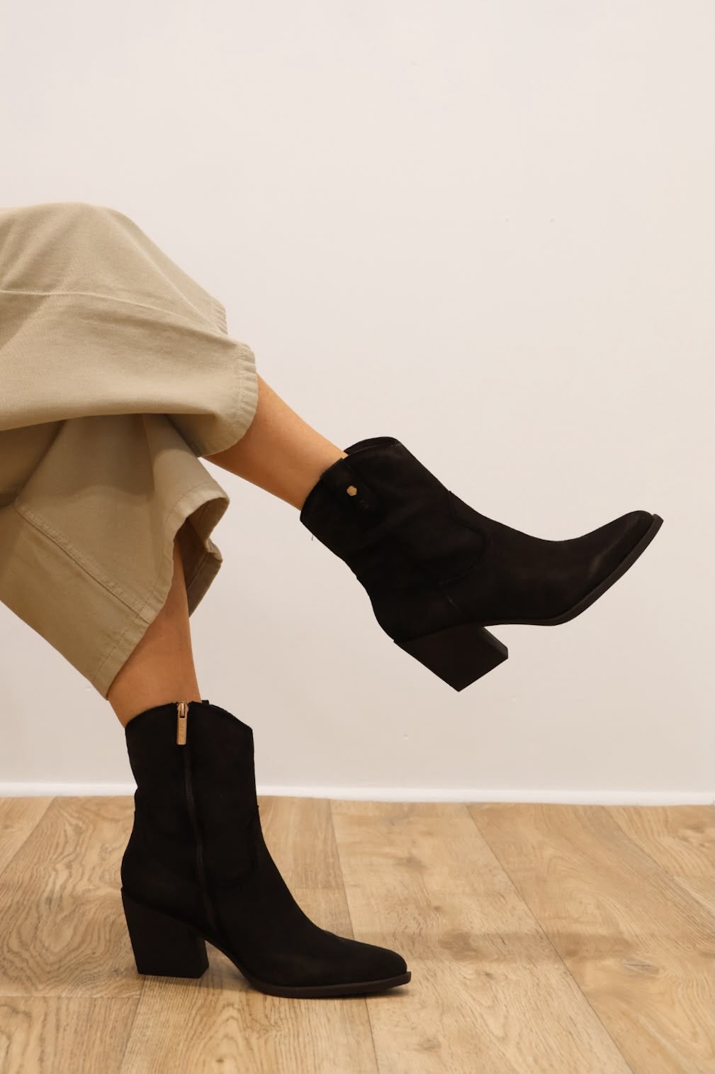 Carmela - 164387 Brown Cowboy Boot