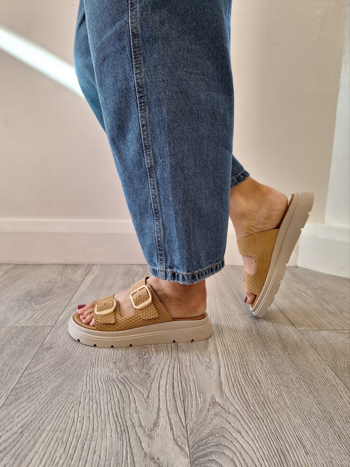 Tamaris - 27239 Tan Woven Buckle Mule