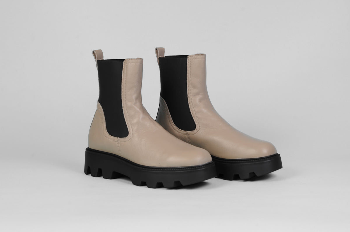 MJUS - Taupe Chelsea Boot