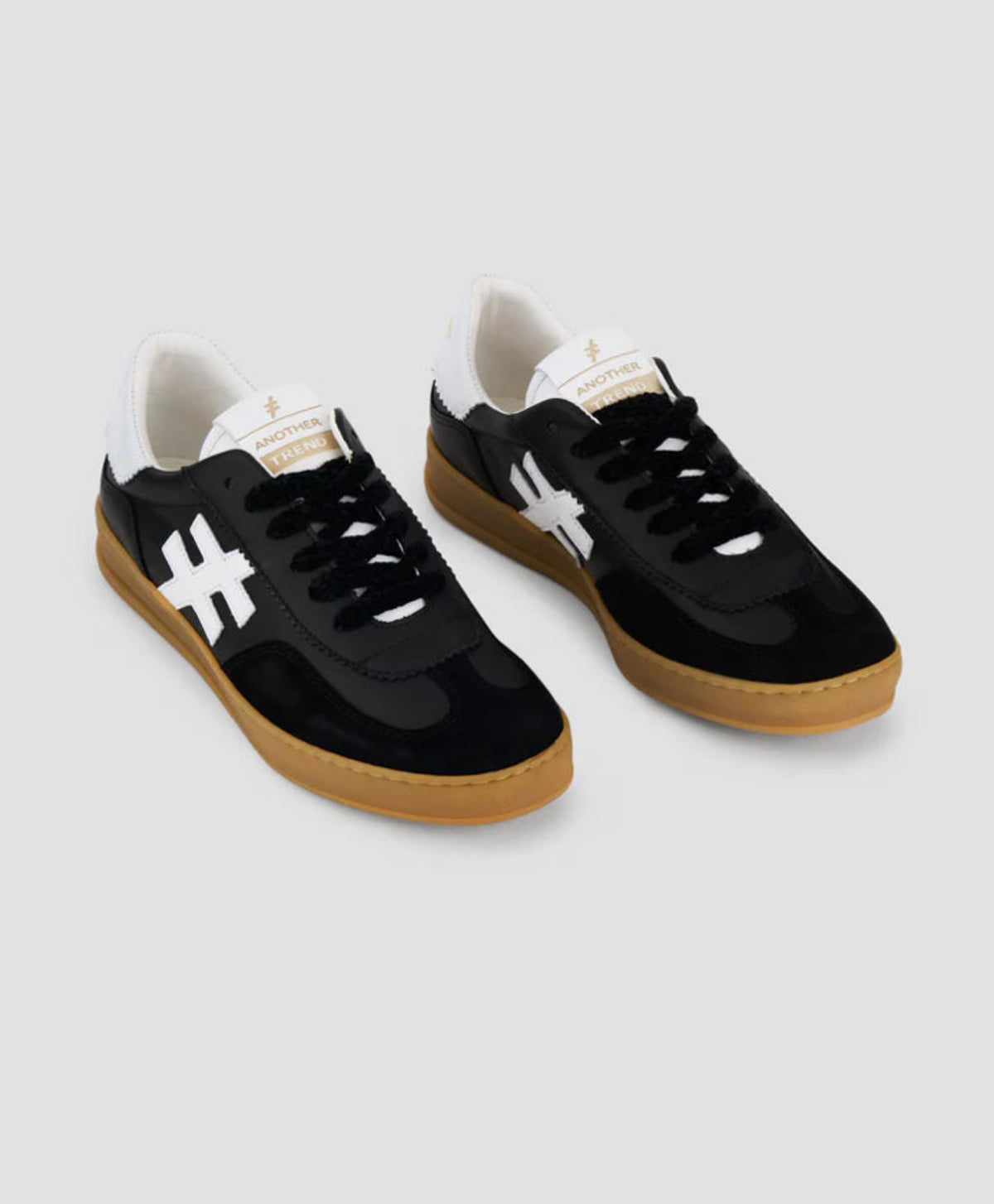 ANOTHER TREND - [Black] A032 Black & White Trainers