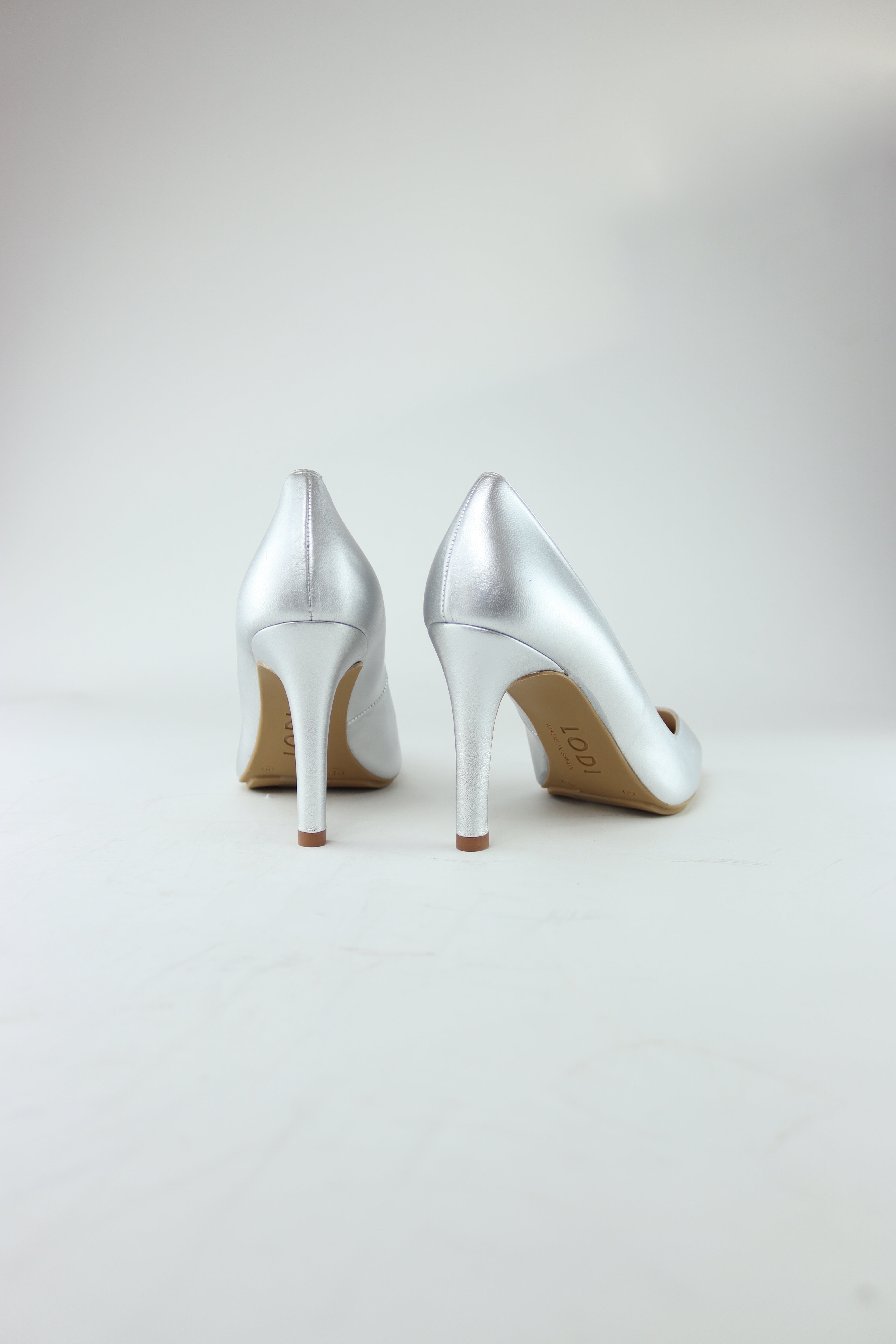 Lodi - Rabot Silver Leather Court Shoe