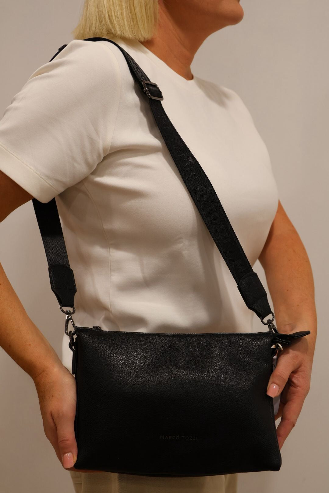 Marco Tozzi - 61127 Black Crossbody