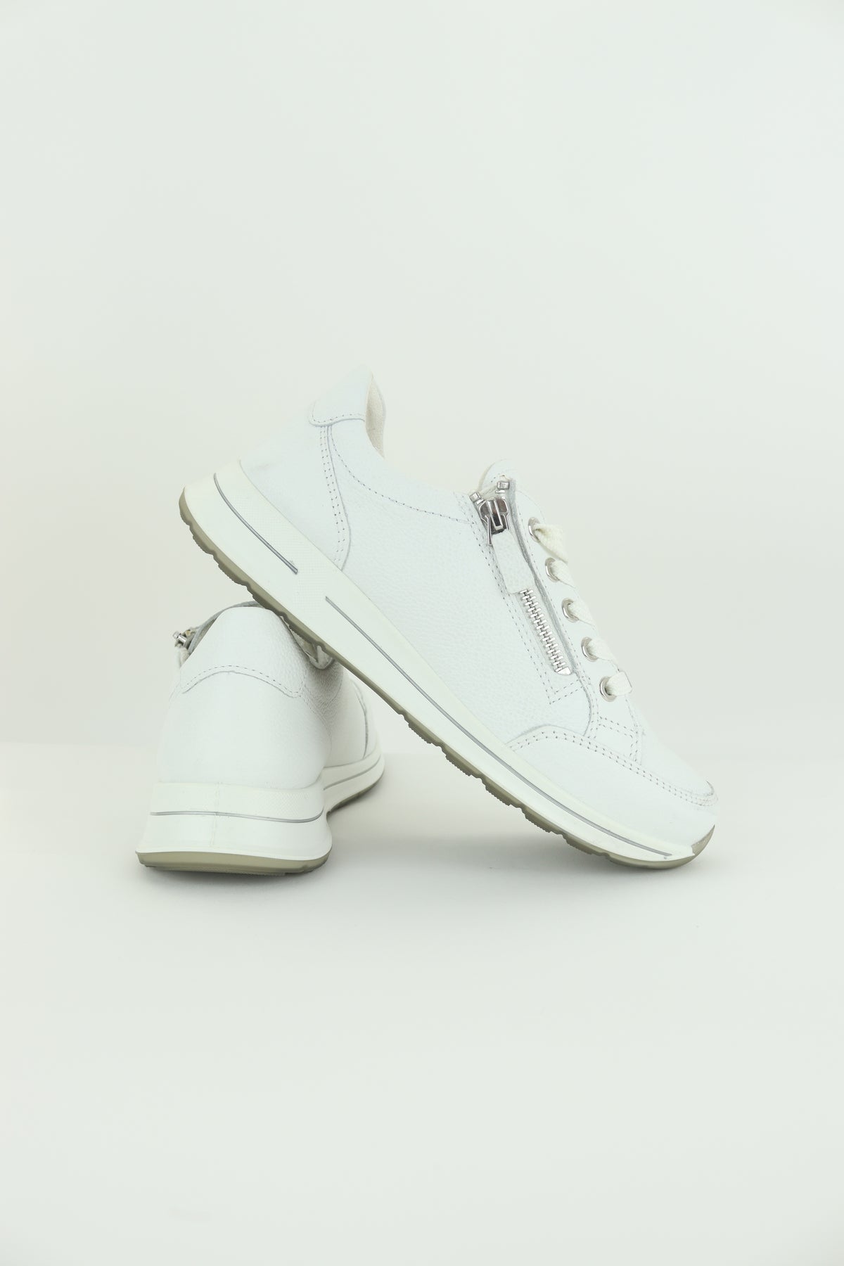 Ara - 55801 White Zip Trainer