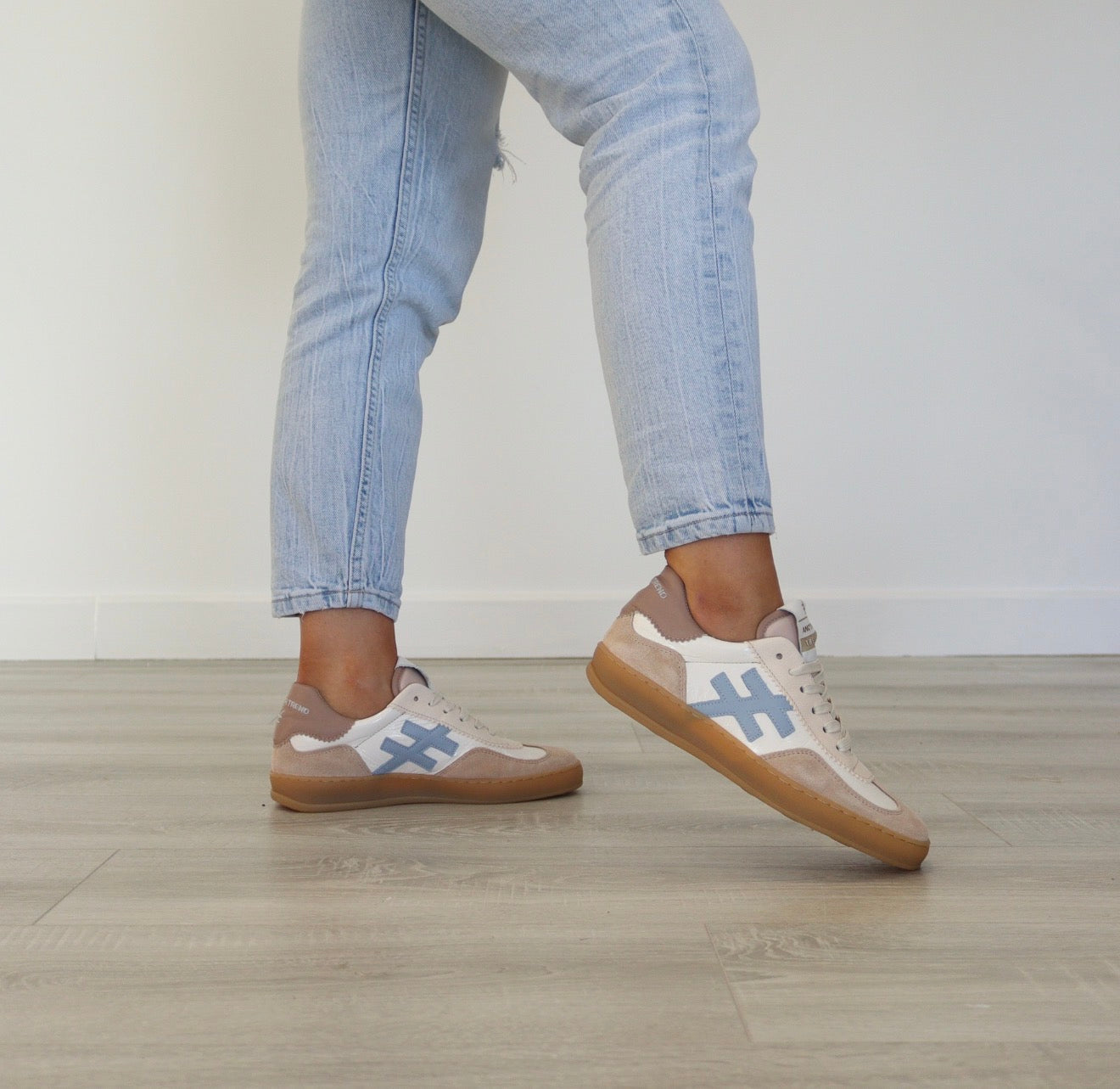 Another Trend - A032 Cream and Sky Trainer