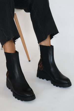 Wonders - G-7032 Black/Leopard Wedge Boot