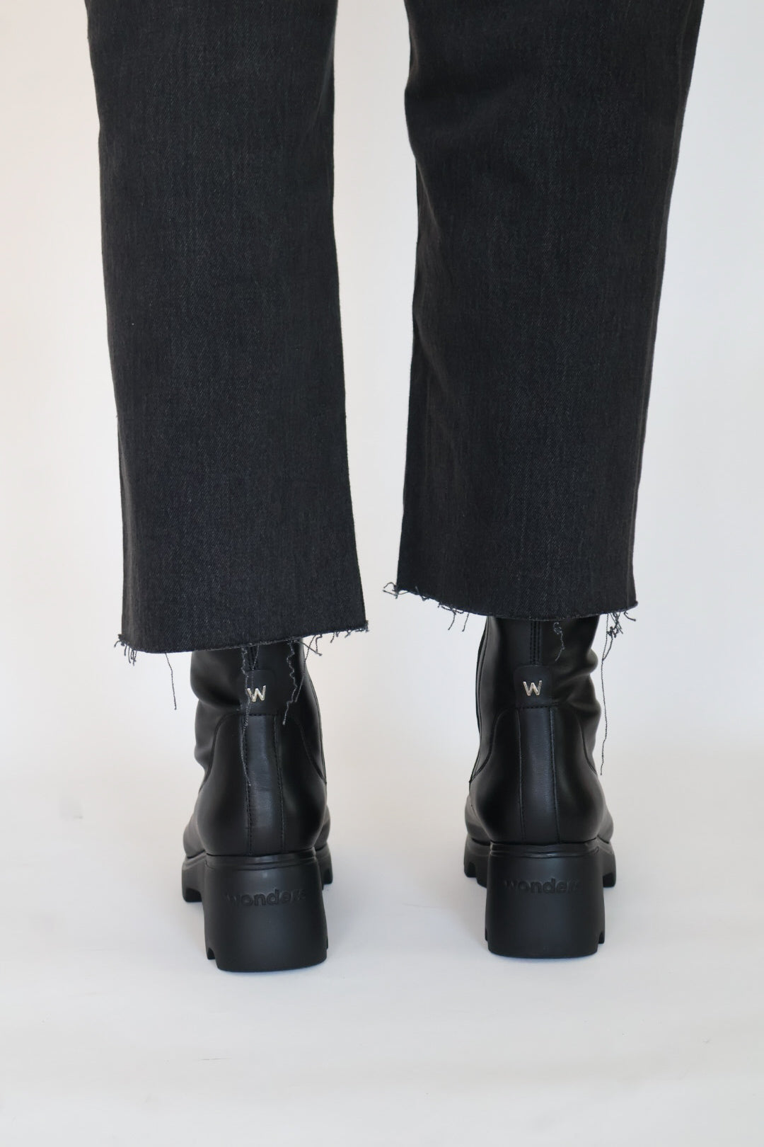 Wonders - G-7030 Black Wedge Boot
