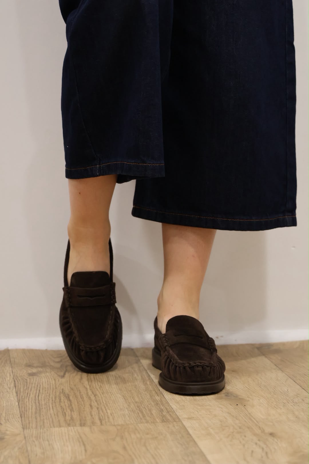 Wonders - B-9170 Brown Suede Loafer