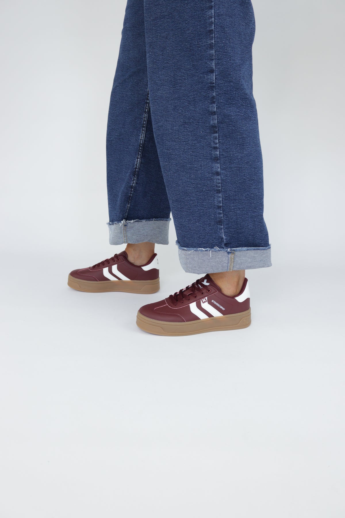 XTI - 144585 Burgundy Platform Trainer