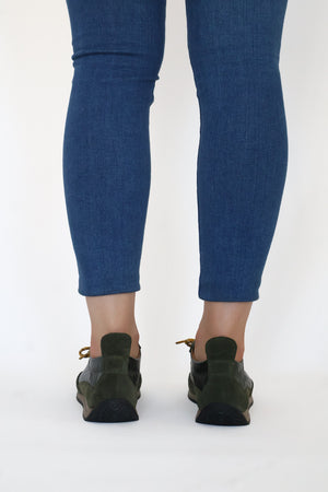Meline - 721 DM Khaki Trainer