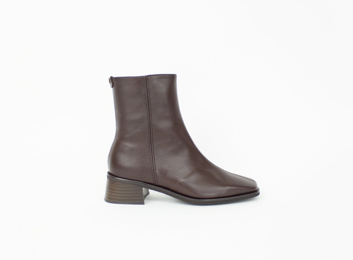 Wonders - D-1601 Chestnut Leather Ankle Boot