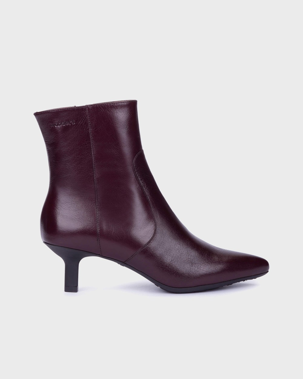 Wonders - G-7111 Burgundy Kitten Heel Ankle Boot