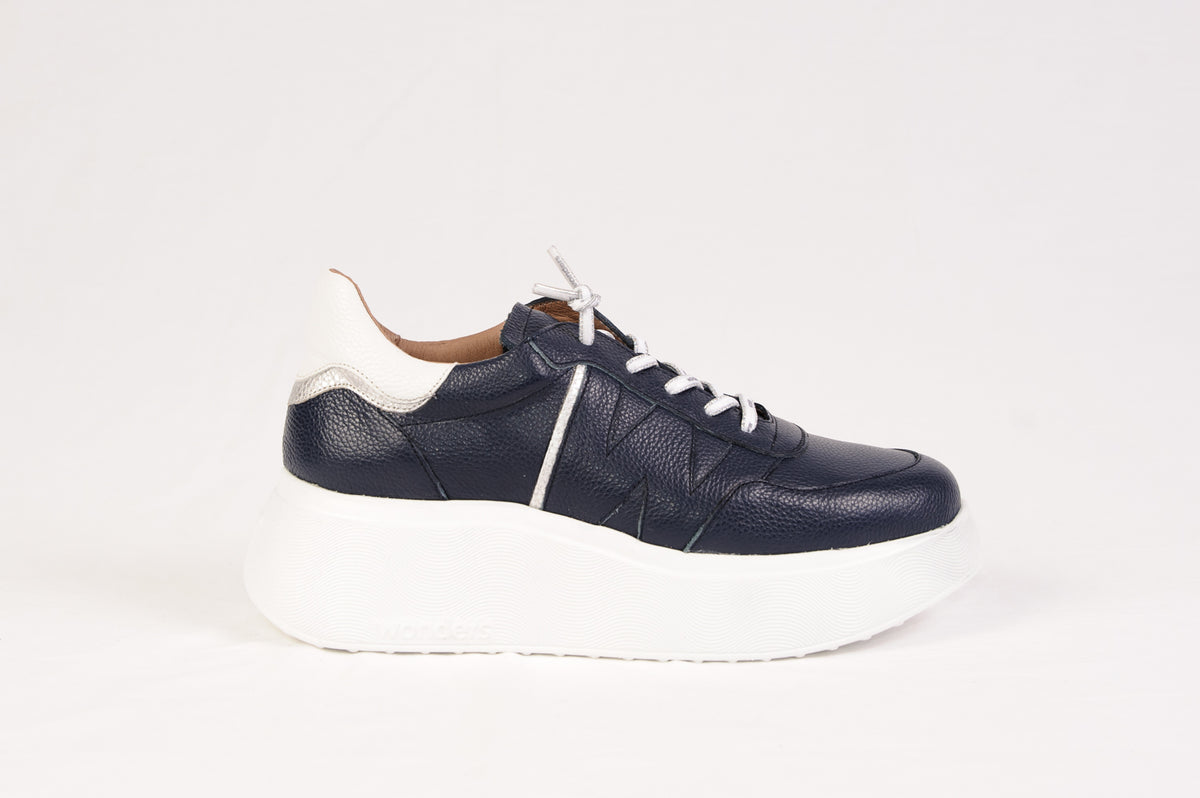 Wonders - A-3601 Navy Leather Slip-On Trainer