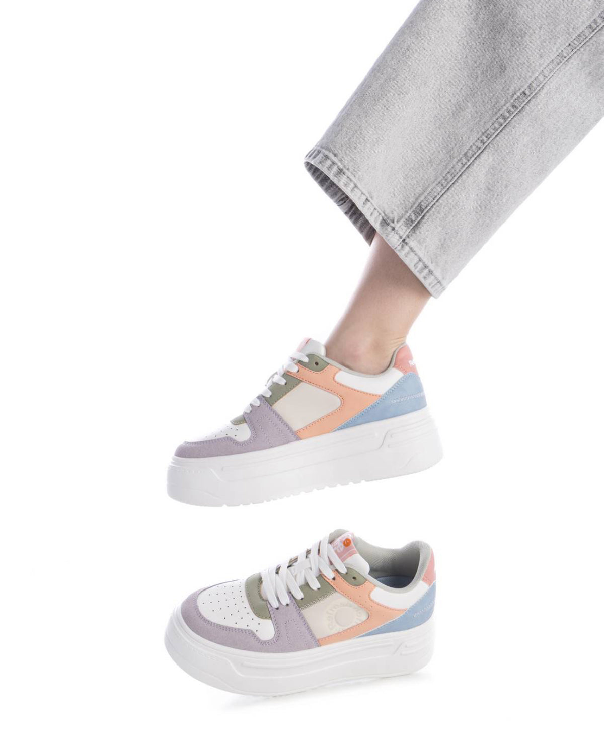 Refresh - 172408 White Multi Platform Trainer