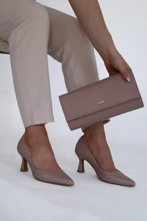 Lodi - Genuis Blush Court Shoe