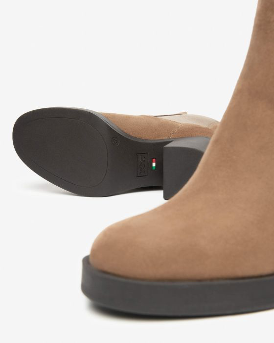 NeroGiardini - I513890D Tan Suede Platform Boot