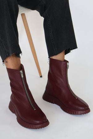 Wonders - A-4403 Burgundy Zip Ankle Boot