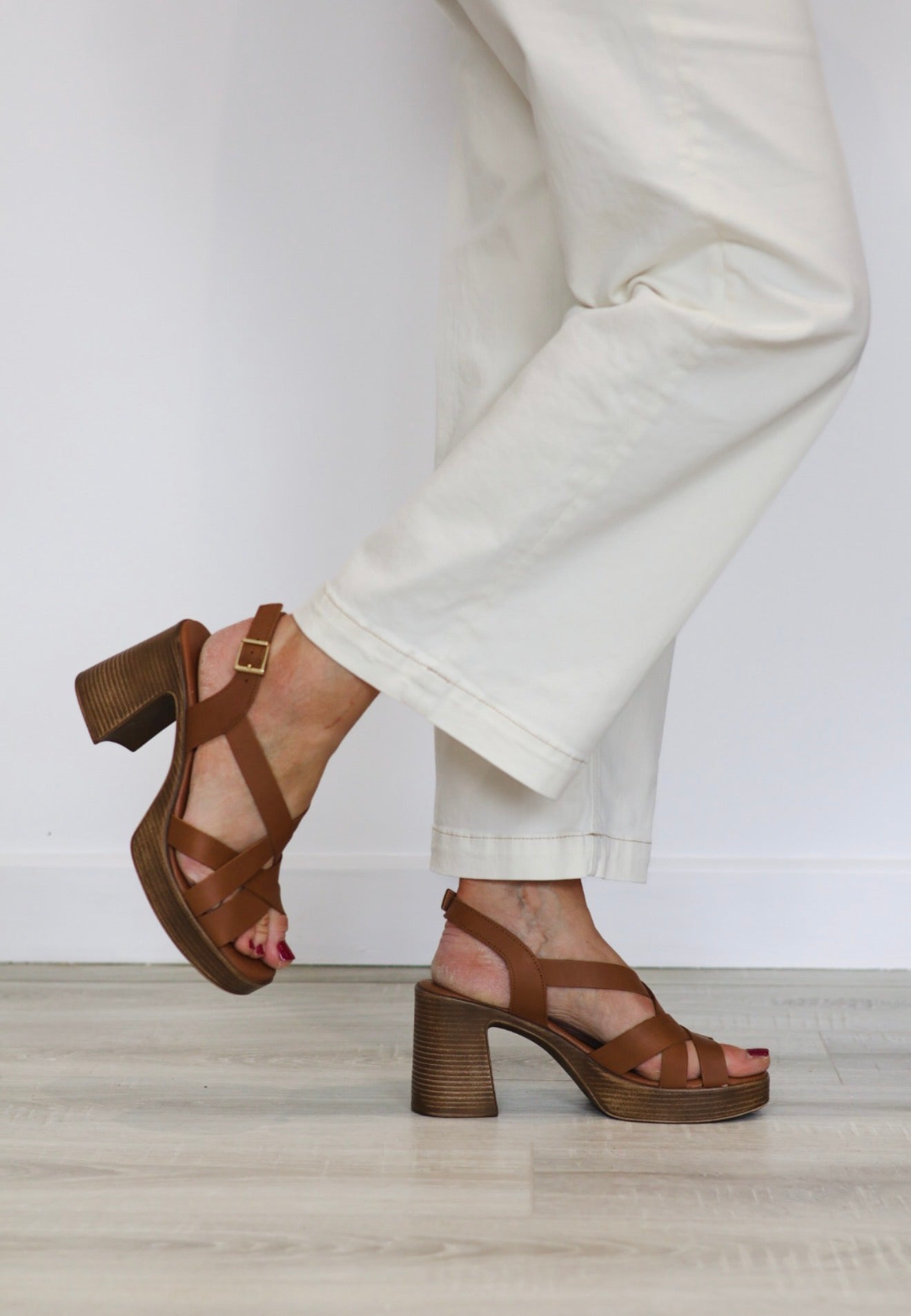 Oh My Sandals - 5938 Tan Platform Sandal