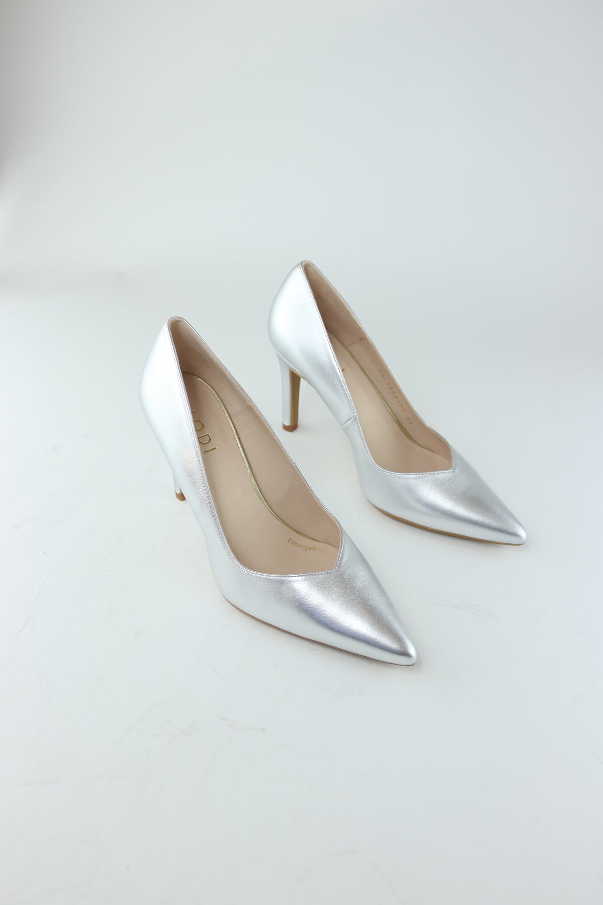 Lodi - Rabot Silver Leather Court Shoe
