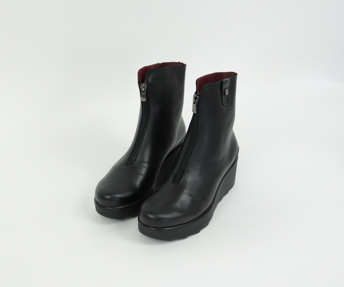 Jose Saenz - 6426 Black Zip Wedge Boot