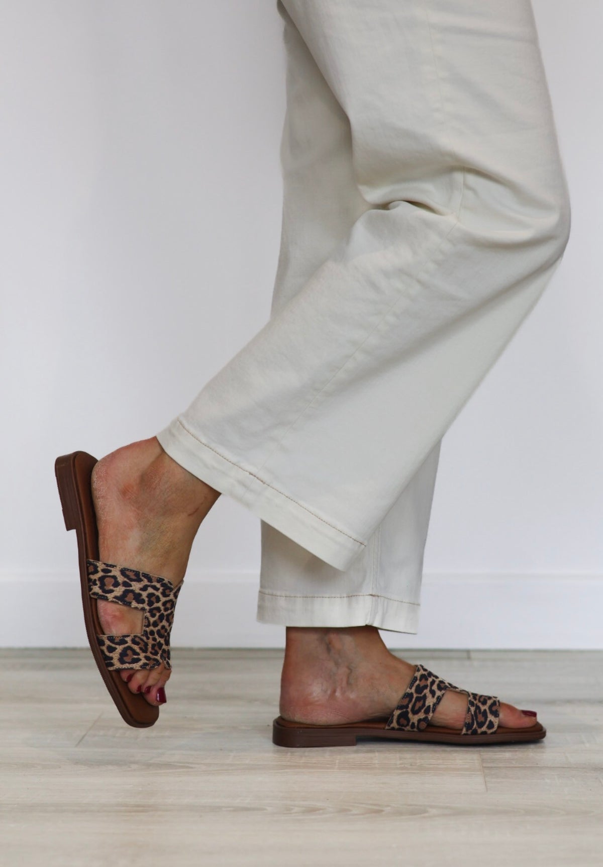 Oh My Sandals - 5580 Leopard Slide