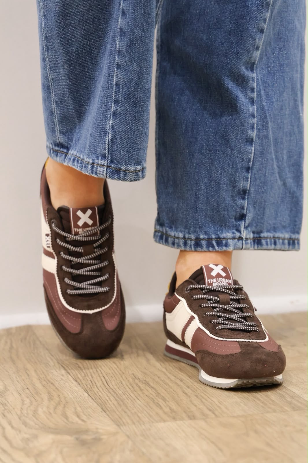 Xti - 146118 Brown/Cream Trainer