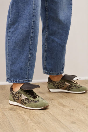 Meline - Green Leopard Trainer