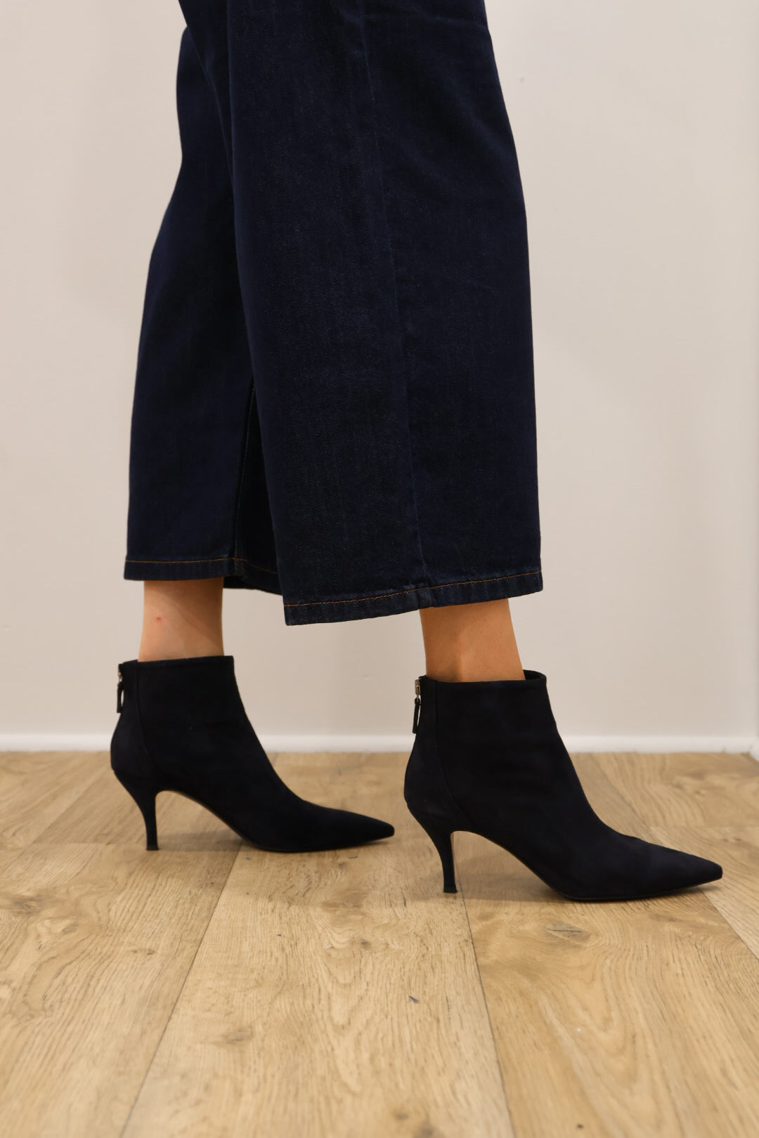 Rachels - TATI7 - Navy Suede Ankle Boot