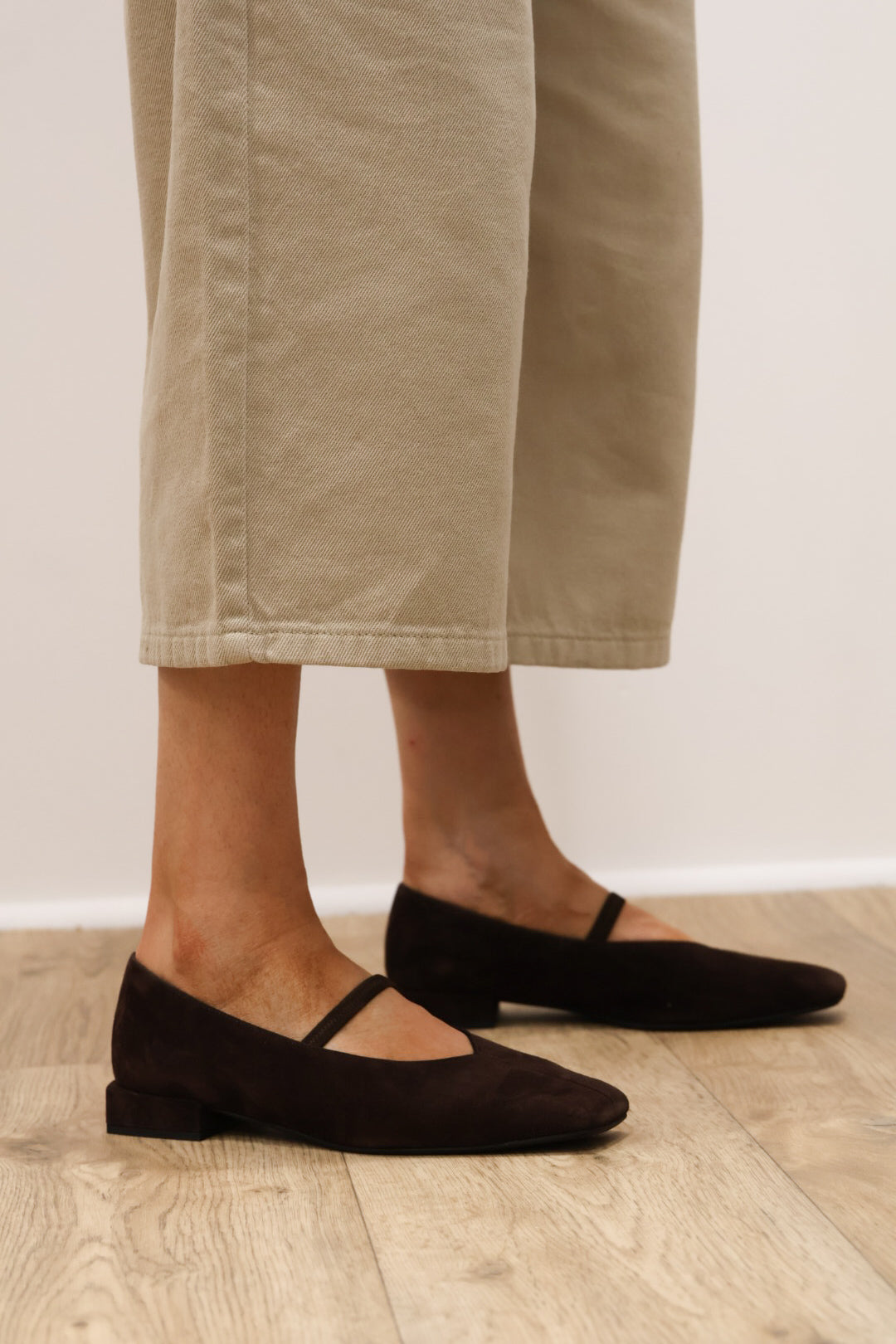 Rachels - MARE25 Brown Suede Mary Jane Pump