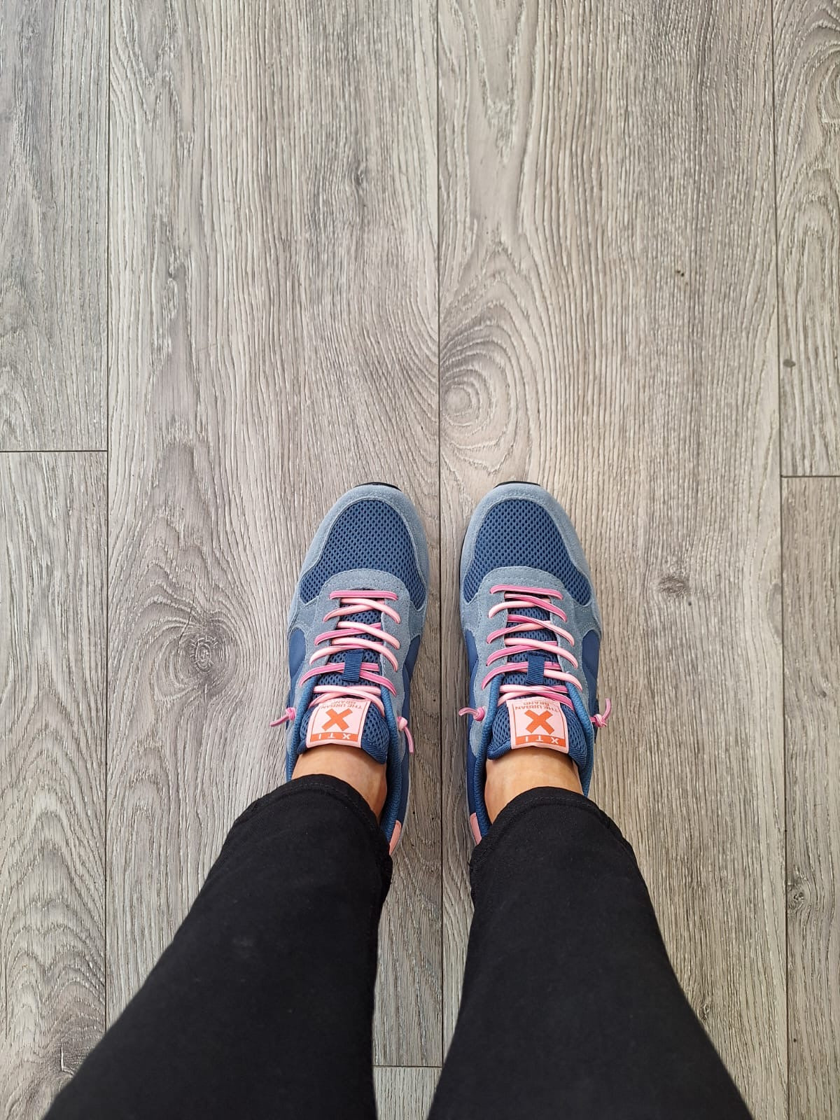 XTI - 144164 Blue Slip on Trainer