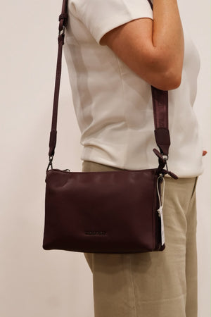 Marco Tozzi - 61127 Burgundy Crossbody