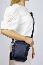 Depeche - 15818 Navy Phone Bag