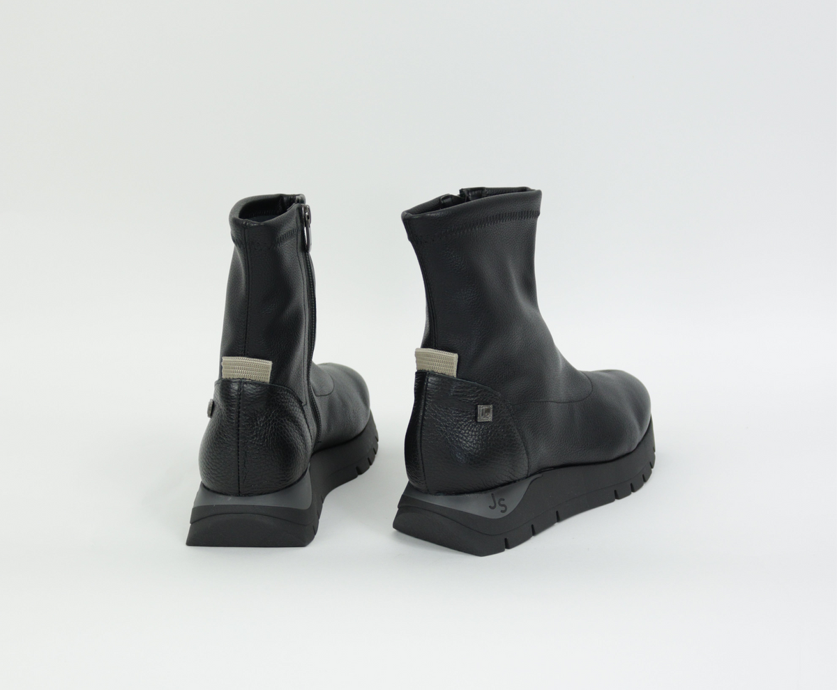 Jose Saenz  - 2294 Black Sock Boot