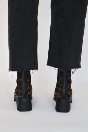 Wonders - G-7032 Black/Leopard Wedge Boot