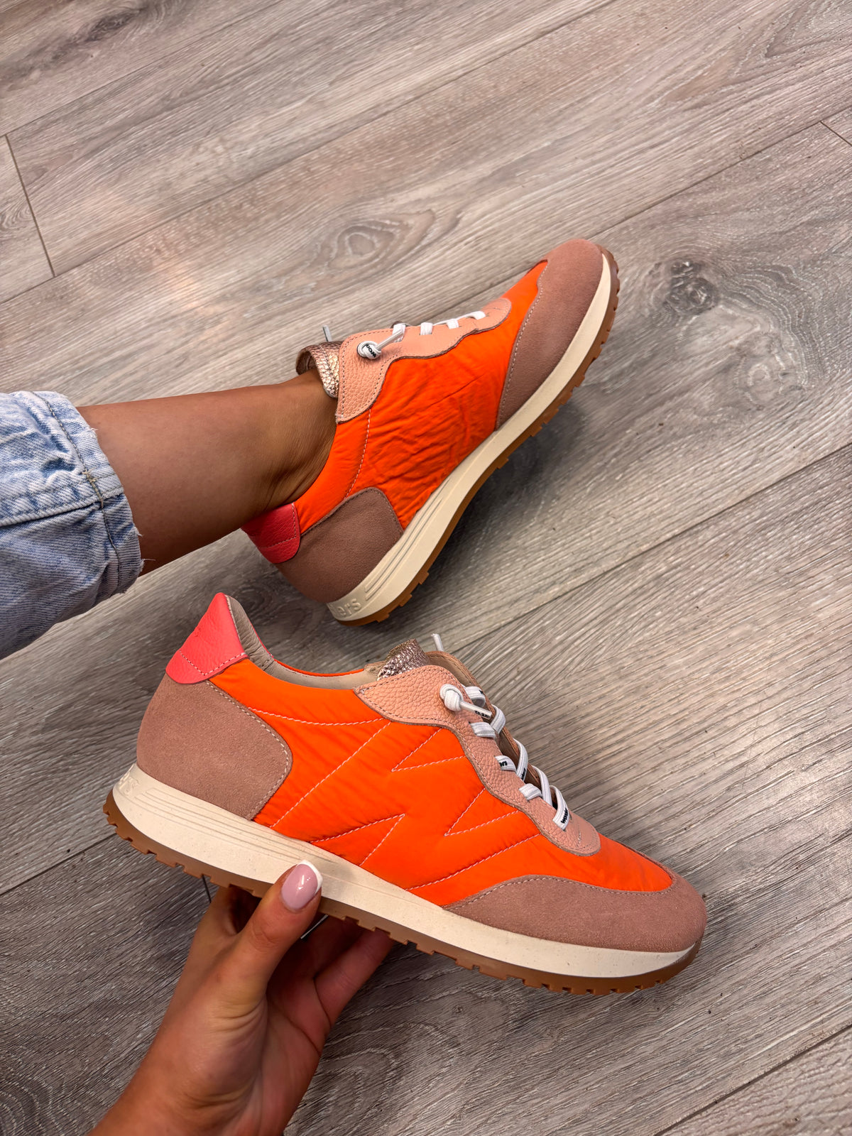 Wonders - A-4802 Orange and Blush Trainer