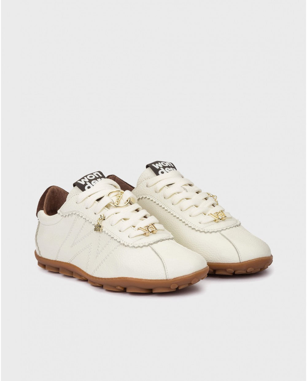 Wonders - AP-2103 Ivory Trainer