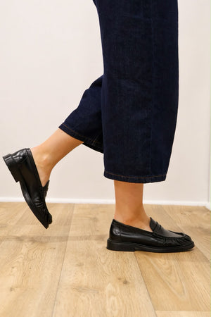Wonders - B-9170 Black Loafer