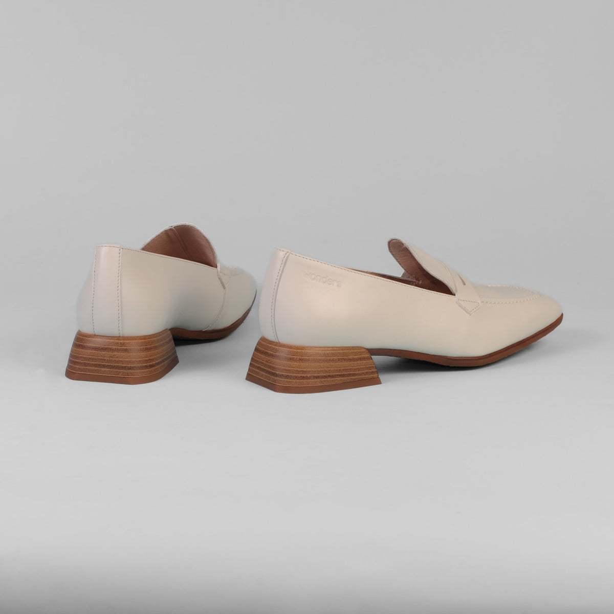 Wonders - C-7122 Ivory Loafer