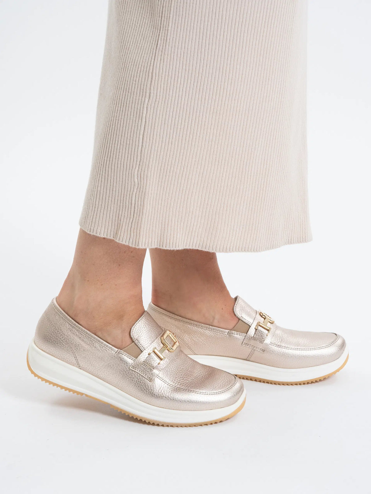 Ara - 25528 Gold Wedge Loafer