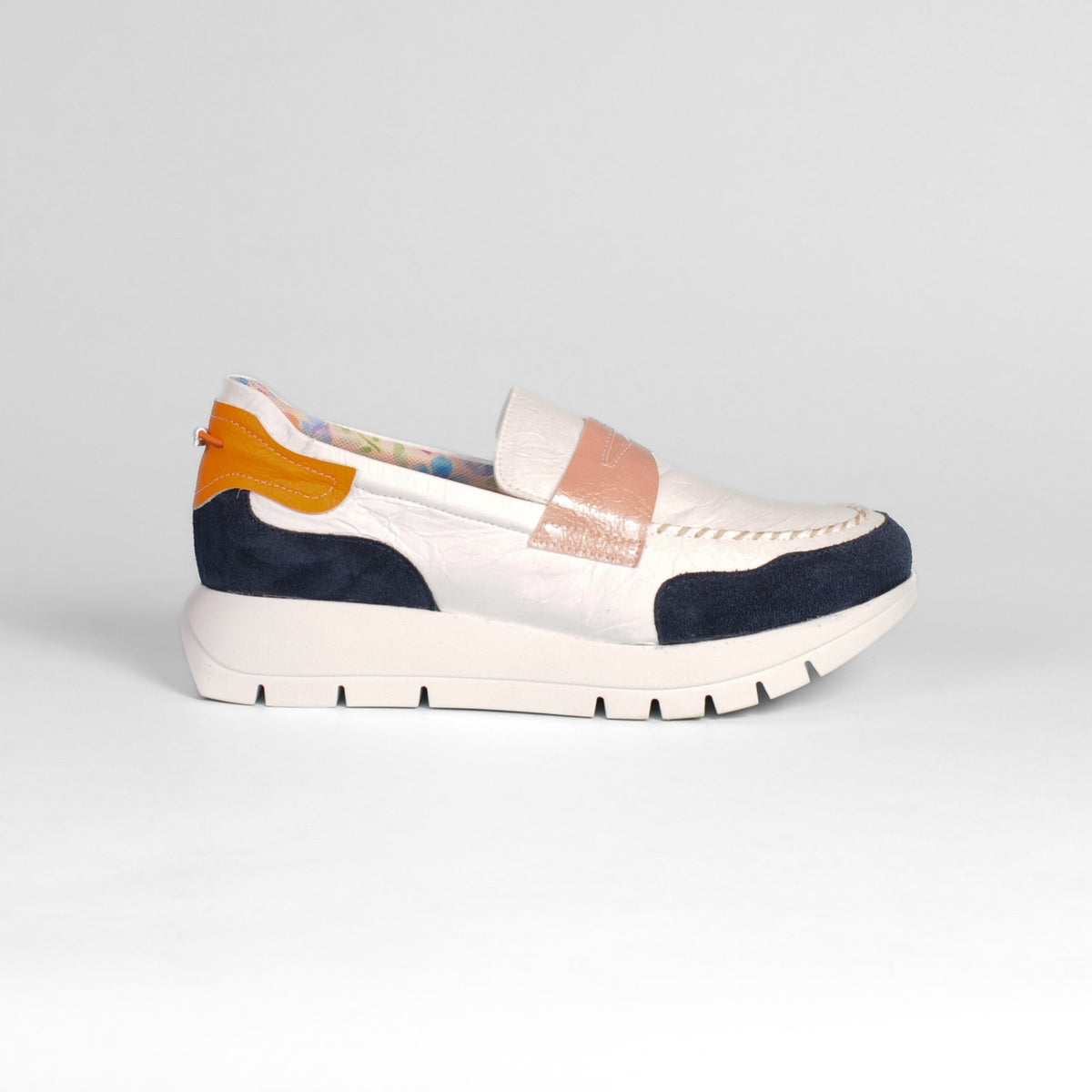 Jose Saenz - 2290 White and Navy Wedge Loafer