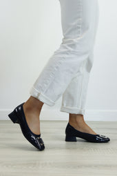Caprice - 22300 Navy Pump