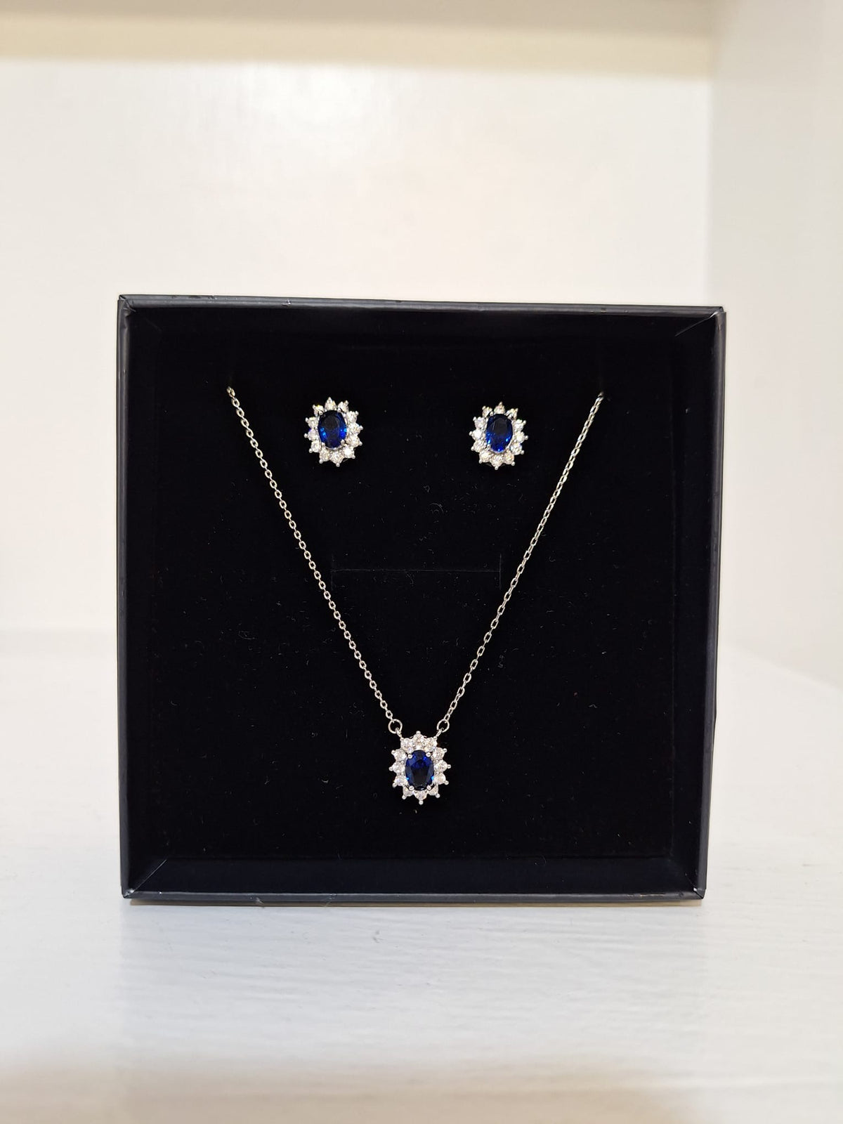 Karen Sampson - J11723 Blue Diamanté Earring & Necklace