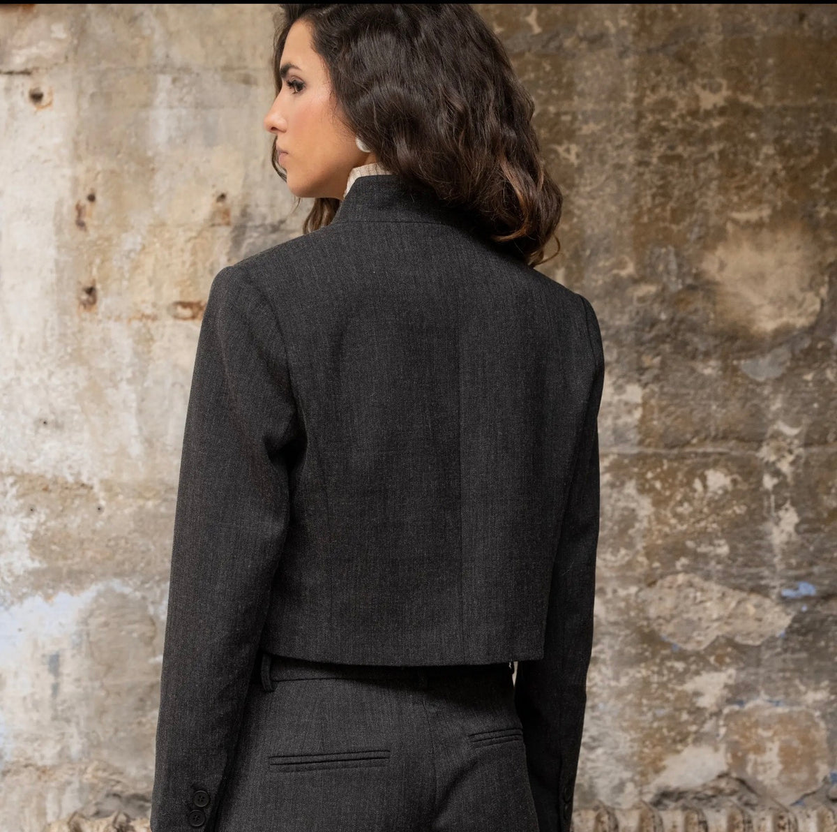 Anna - Charcoal Cropped Blazer
